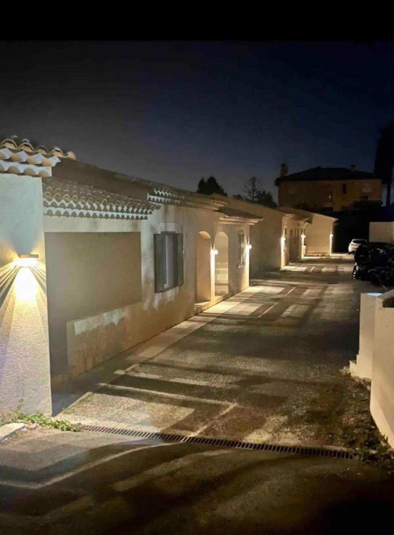 Domaine Lou Bel Azur - Charmant แซ็งต์-โลร็อง-ดู-วาร์ ภายนอก รูปภาพ
